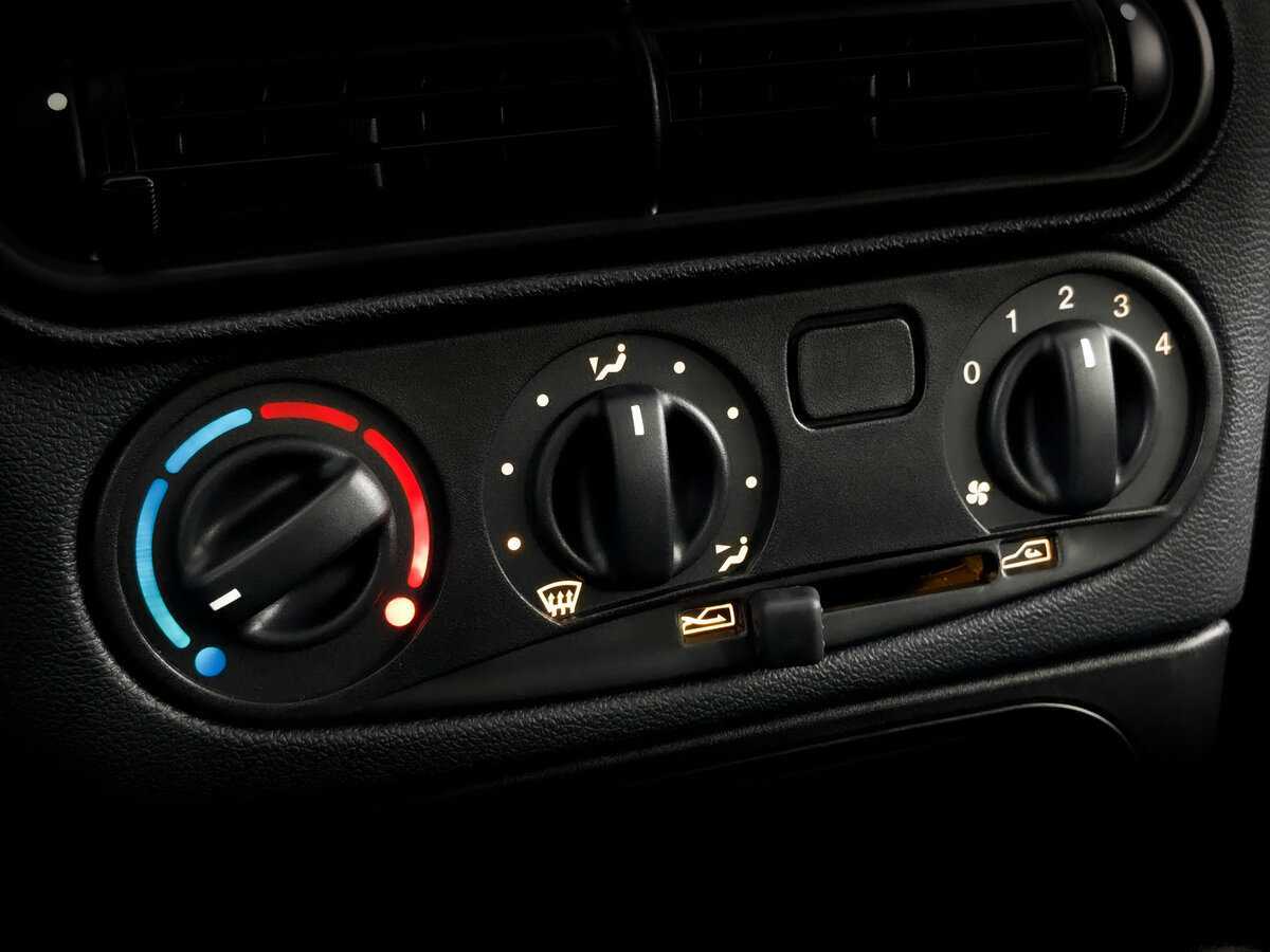 Купить Lada (ВАЗ) Niva с пробегом. Фото: #24