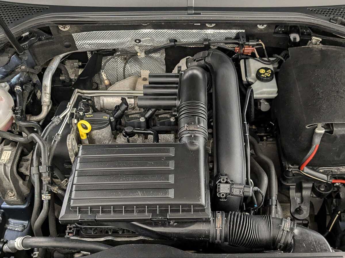 Купить Volkswagen Passat с пробегом. Фото: #8