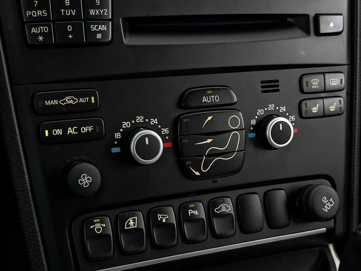 Купить Volvo XC90 с пробегом. Фото: #20