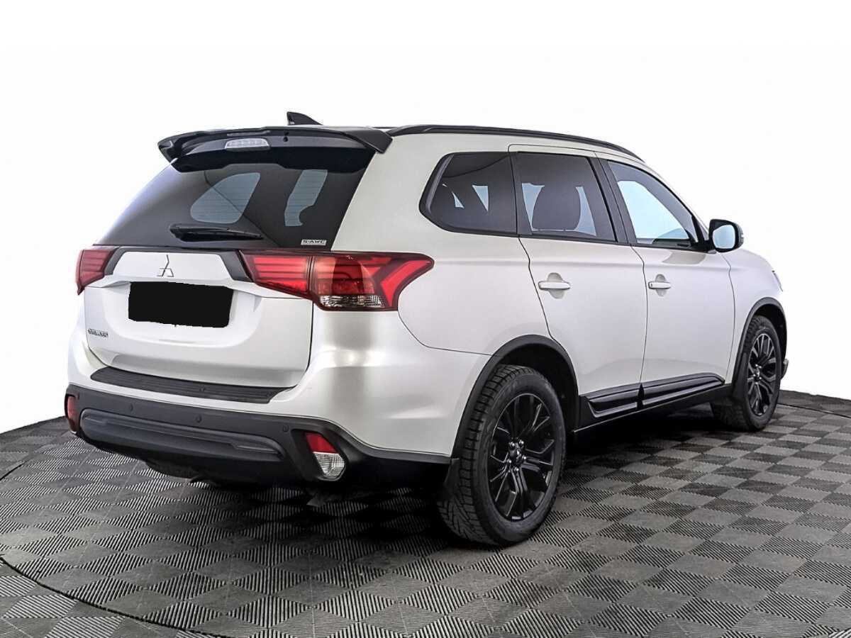 Купить Mitsubishi Outlander с пробегом. Фото: #4