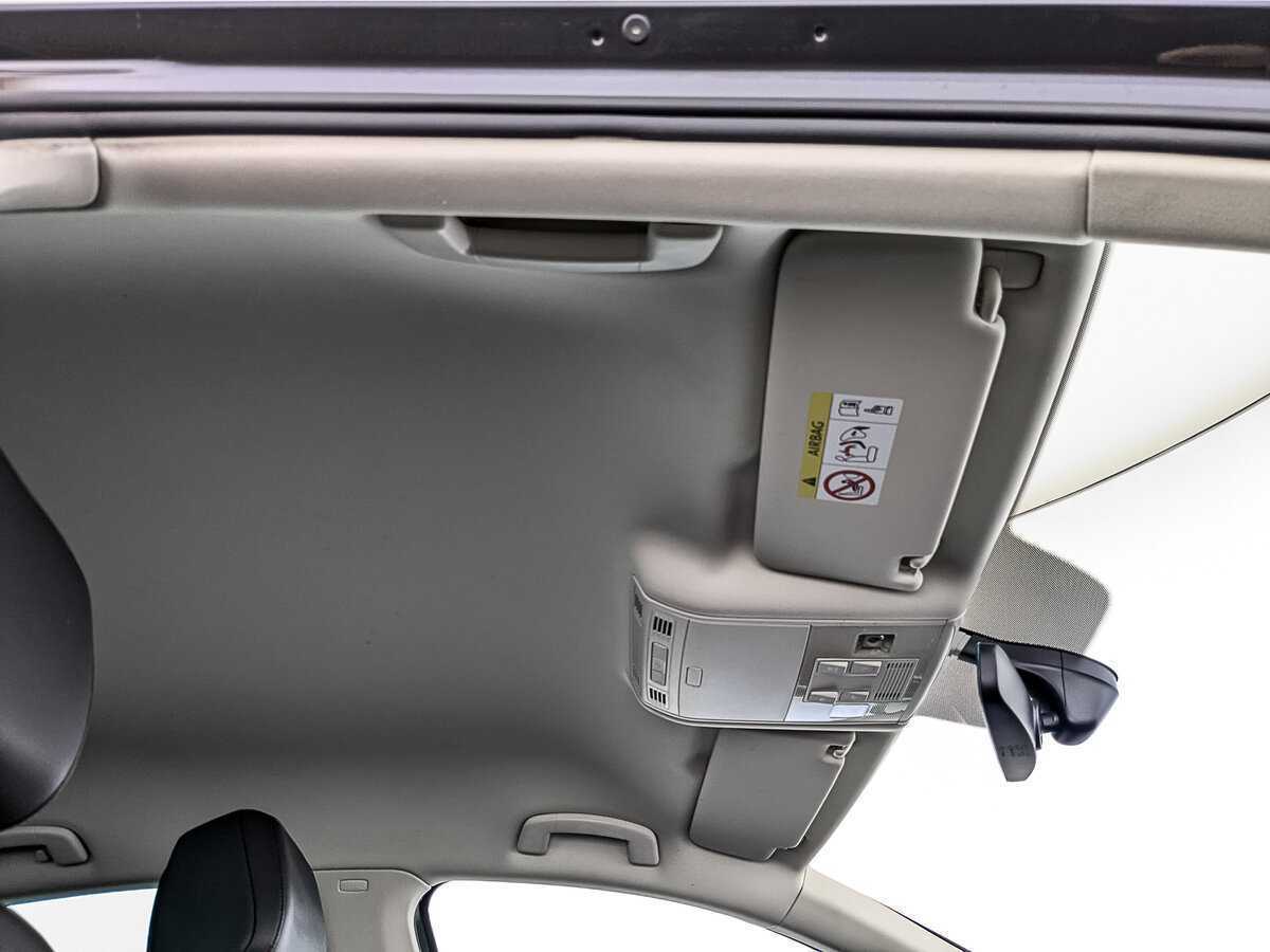 Купить Volkswagen Passat с пробегом. Фото: #22