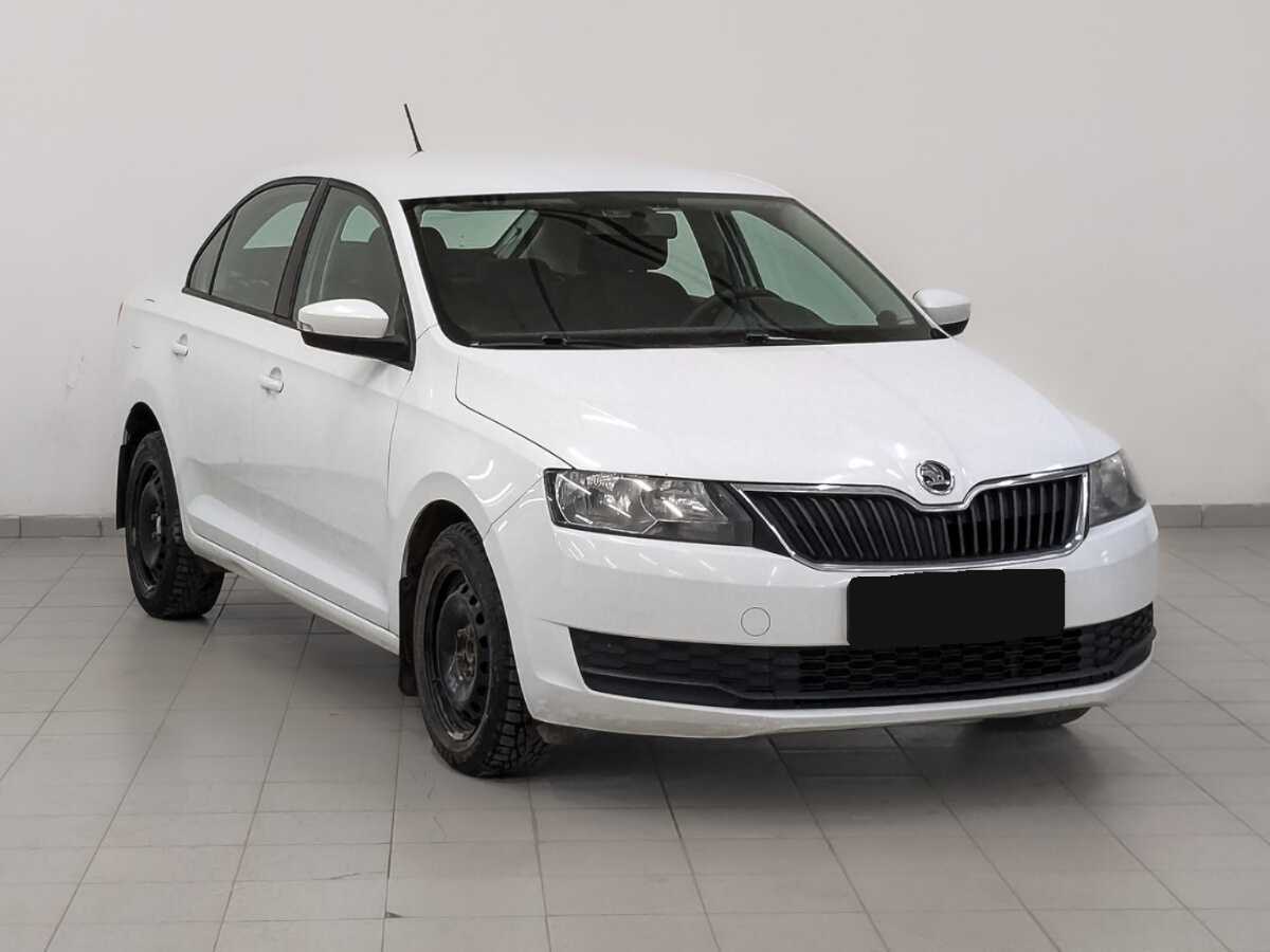 Купить Skoda Rapid с пробегом. Фото: #2