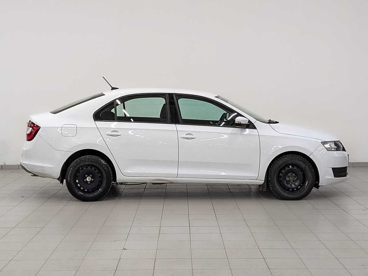 Купить Skoda Rapid с пробегом. Фото: #3