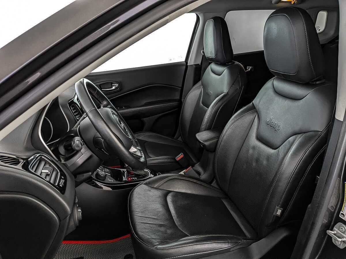 Купить Jeep Compass с пробегом. Фото: #19