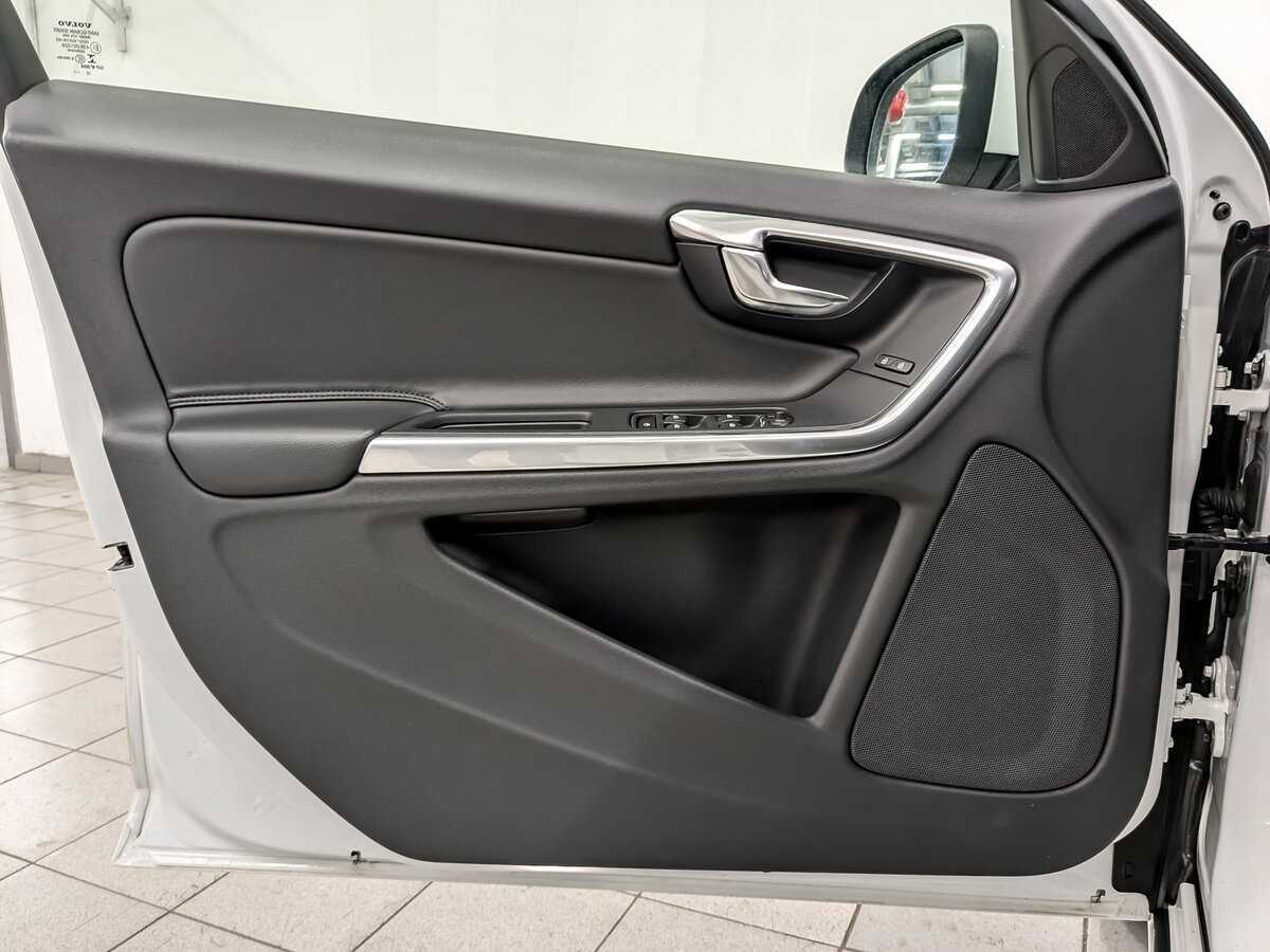 Купить Volvo S60 с пробегом. Фото: #19