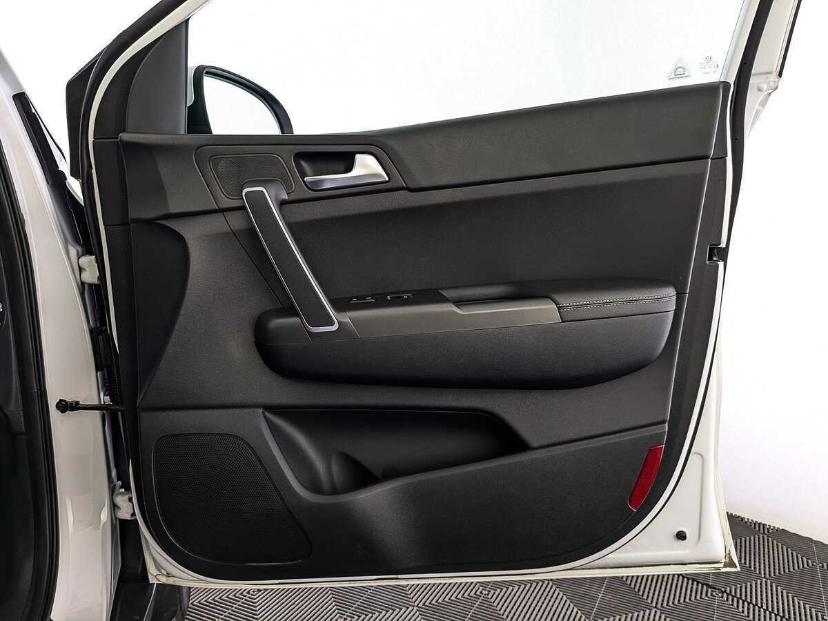 Купить Kia Sportage с пробегом. Фото: #23