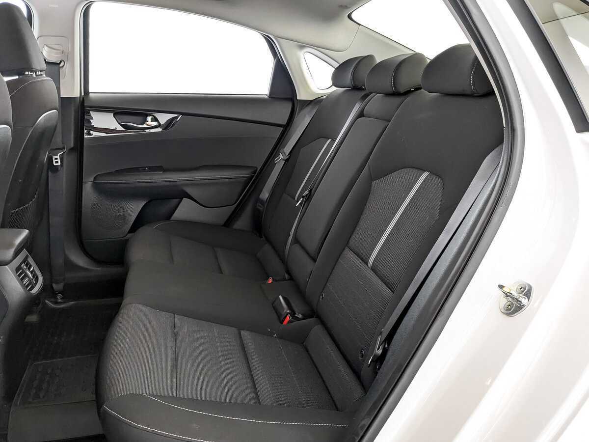 Купить Kia Cerato с пробегом. Фото: #11