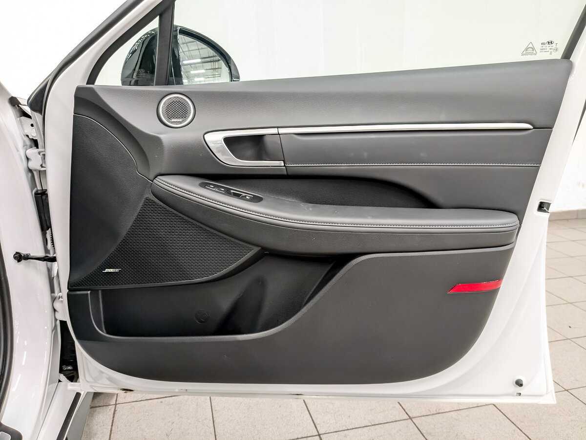 Купить Hyundai Sonata с пробегом. Фото: #24