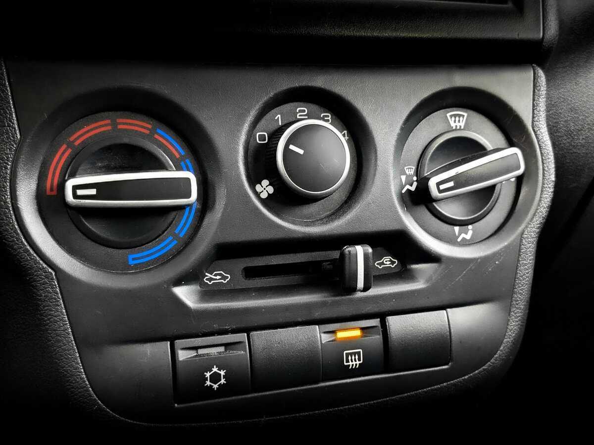 Купить Lada (ВАЗ) Granta с пробегом. Фото: #20