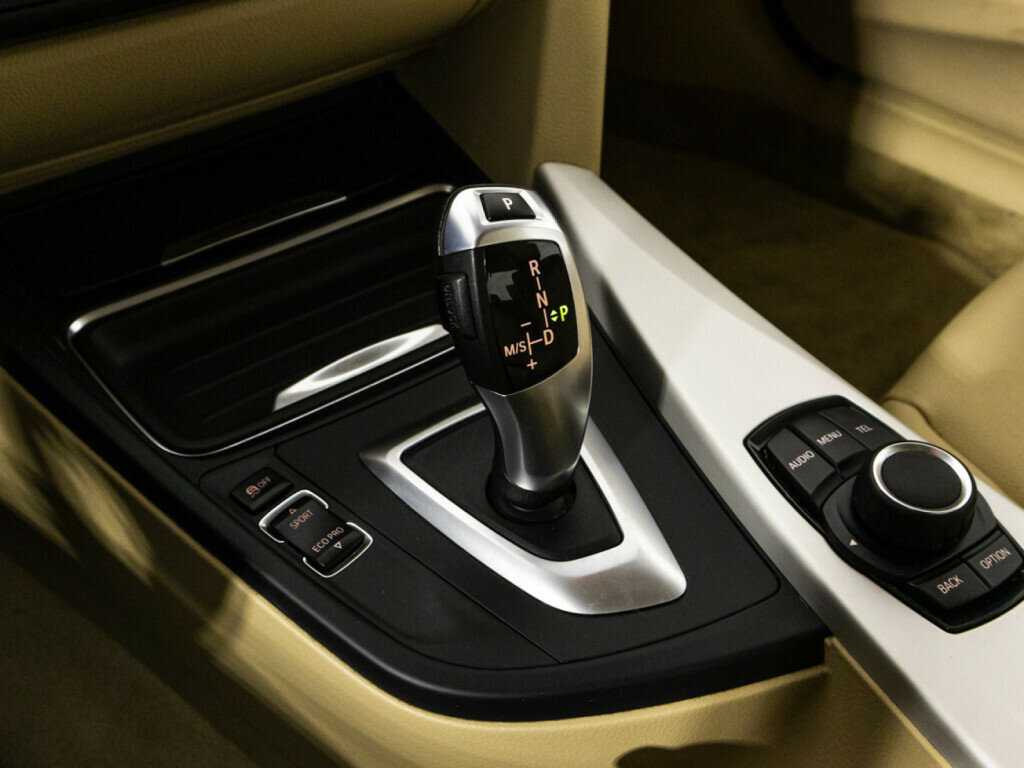 Купить BMW 3 серии с пробегом. Фото: #16