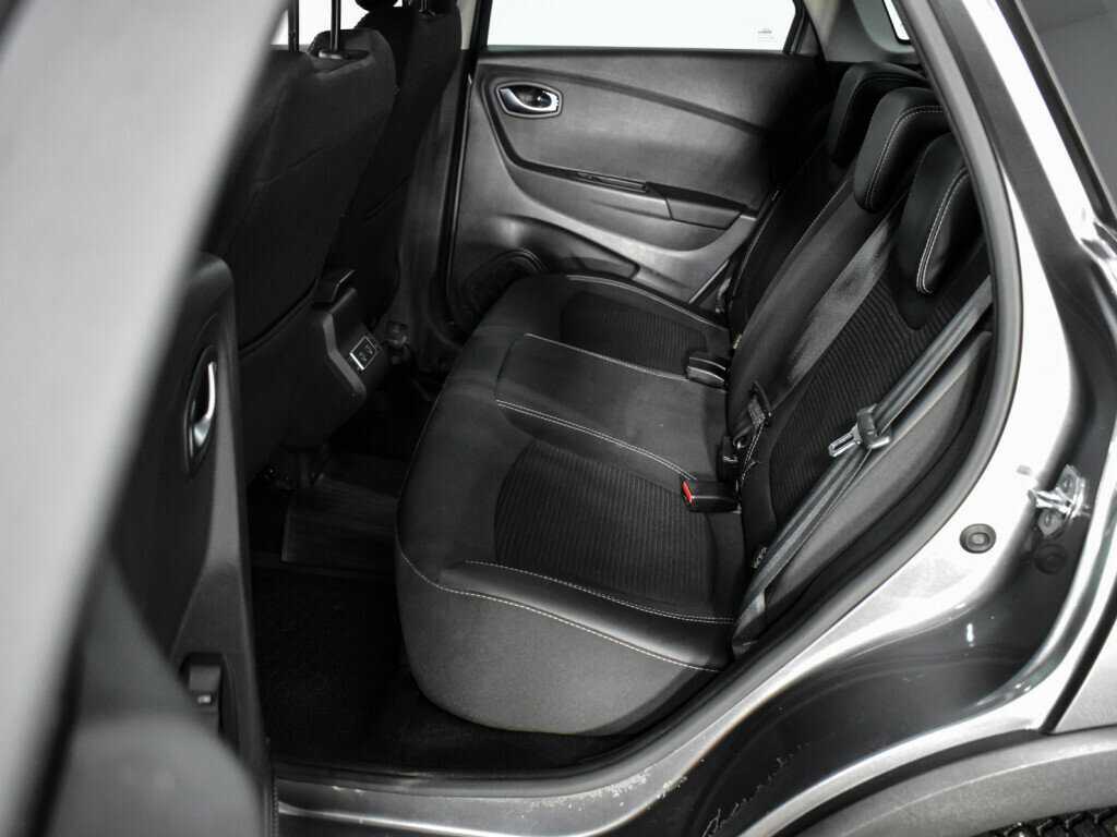 Купить Renault Kaptur с пробегом. Фото: #11