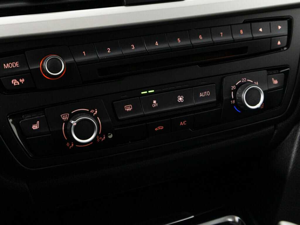 Купить BMW 3 серии с пробегом. Фото: #15