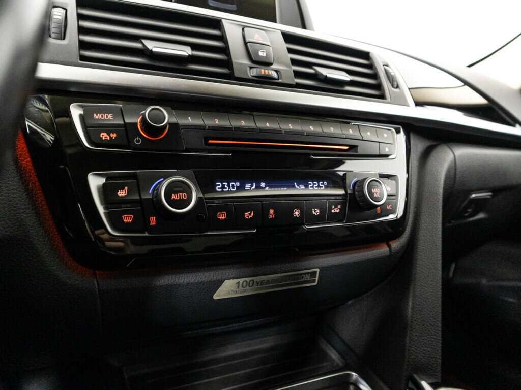 Купить BMW 3 серии с пробегом. Фото: #14