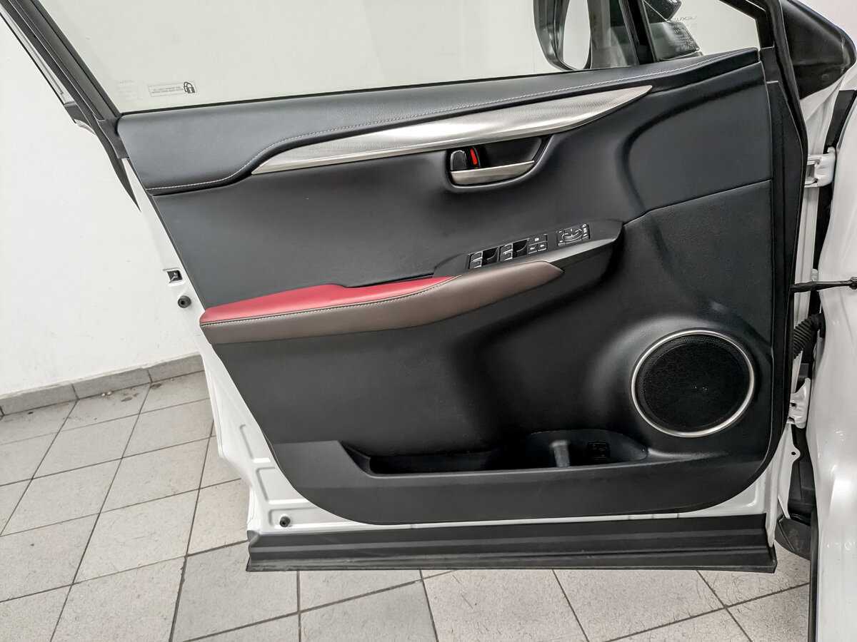 Купить Lexus NX с пробегом. Фото: #18