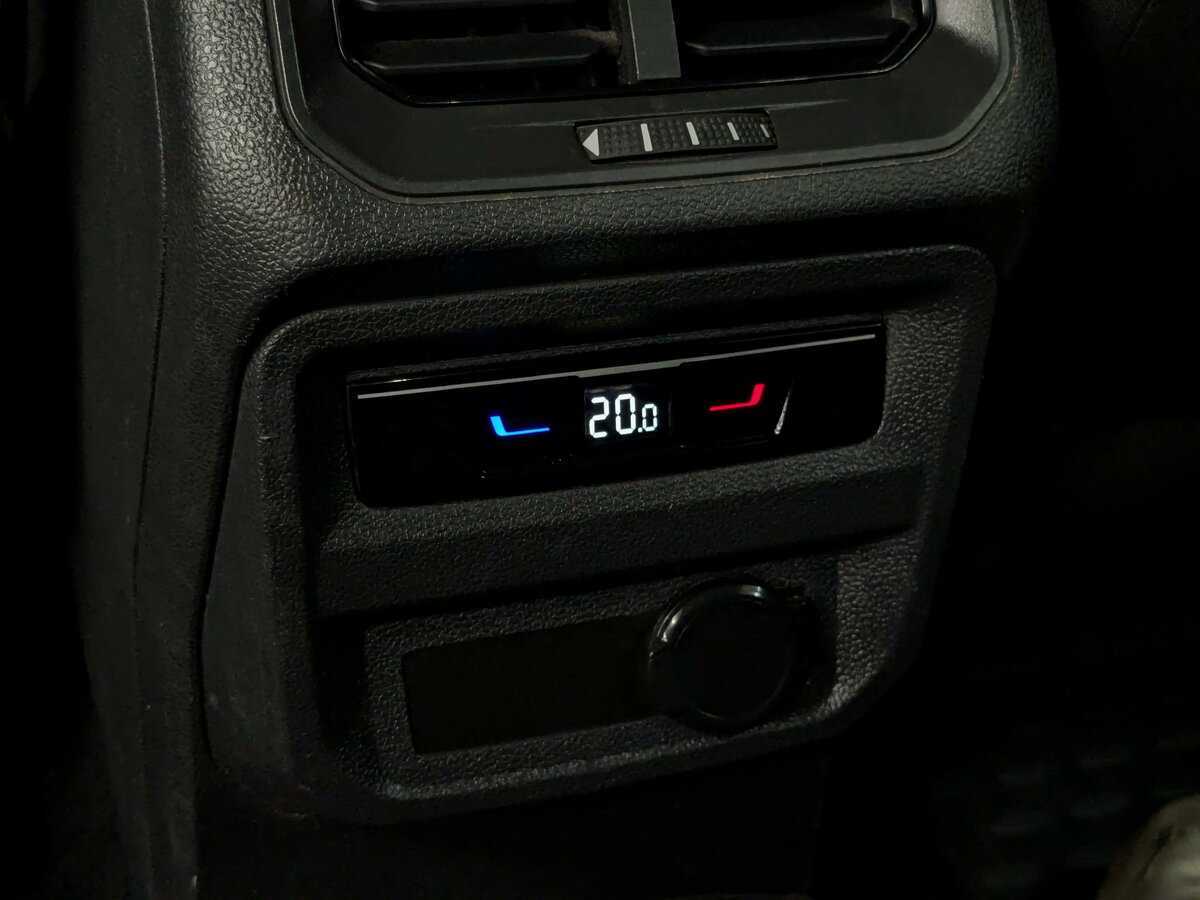 Купить Volkswagen Tiguan с пробегом. Фото: #27