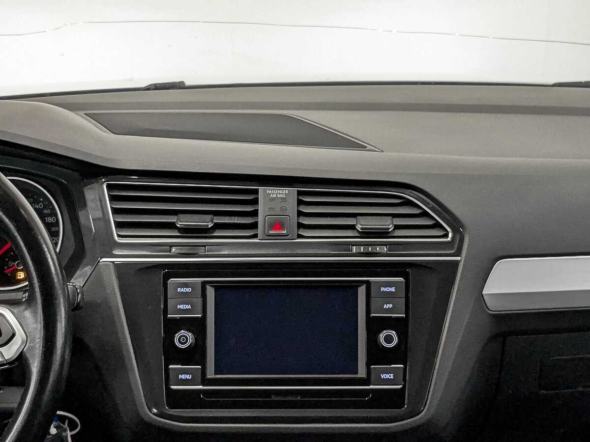 Купить Volkswagen Tiguan с пробегом. Фото: #13