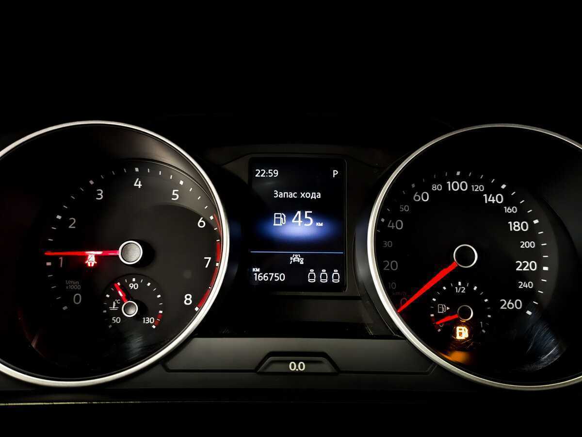 Купить Volkswagen Tiguan с пробегом. Фото: #12