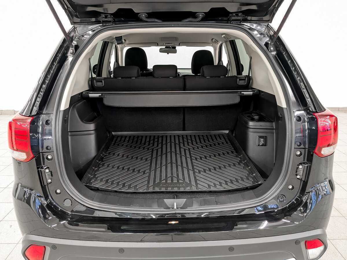 Купить Mitsubishi Outlander с пробегом. Фото: #9