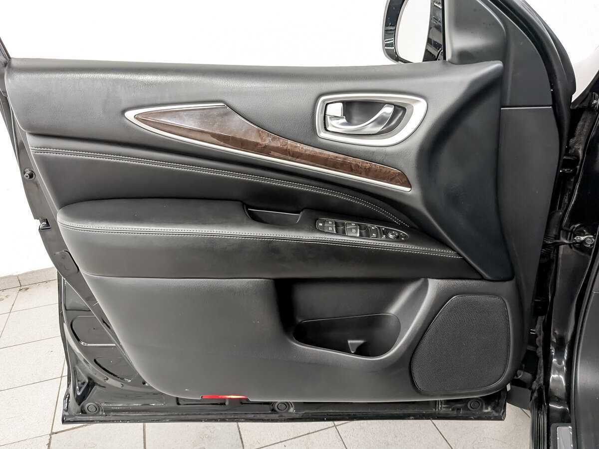 Купить Infiniti QX60 с пробегом. Фото: #17