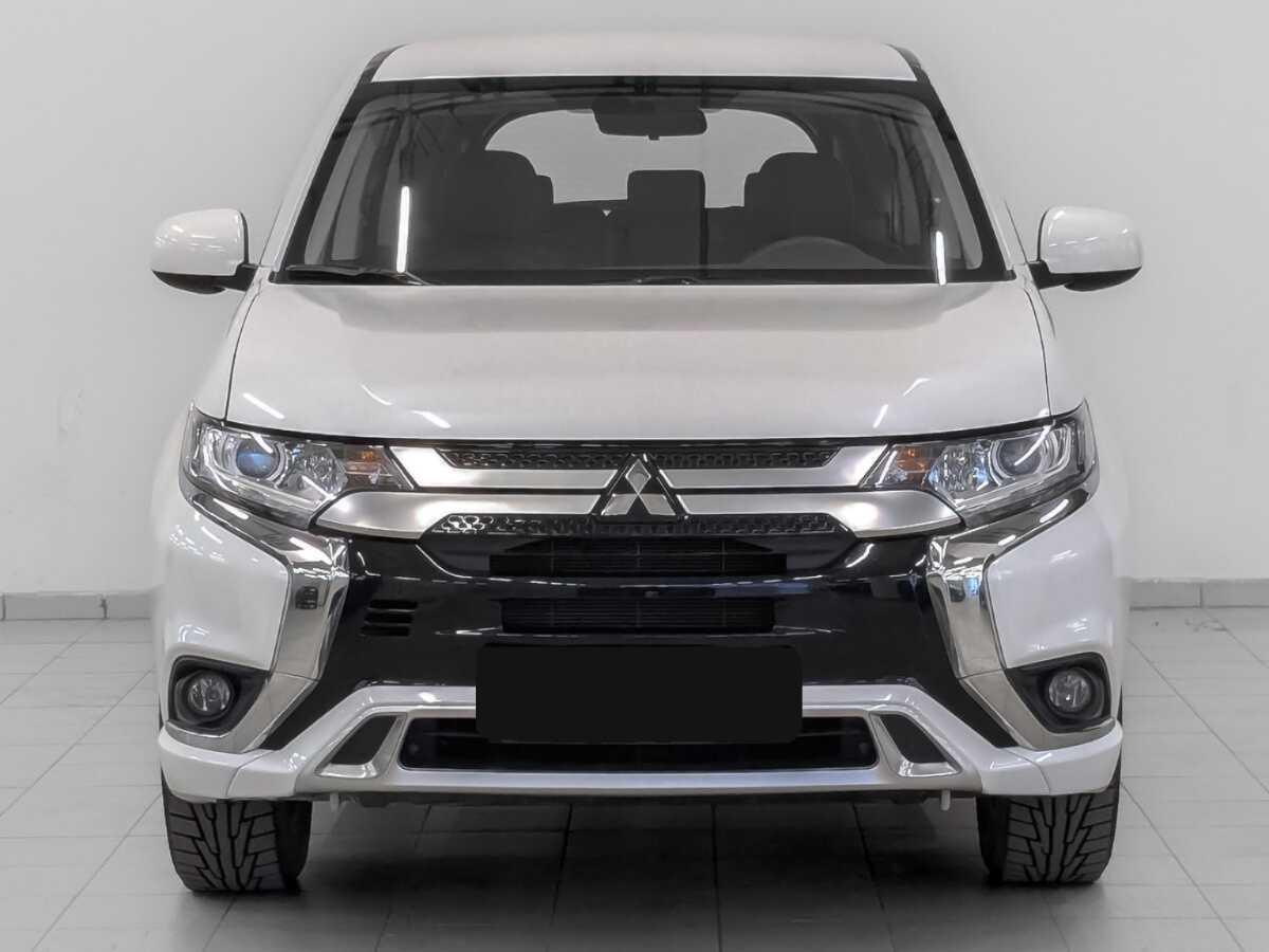 Купить Mitsubishi Outlander с пробегом. Фото: #1