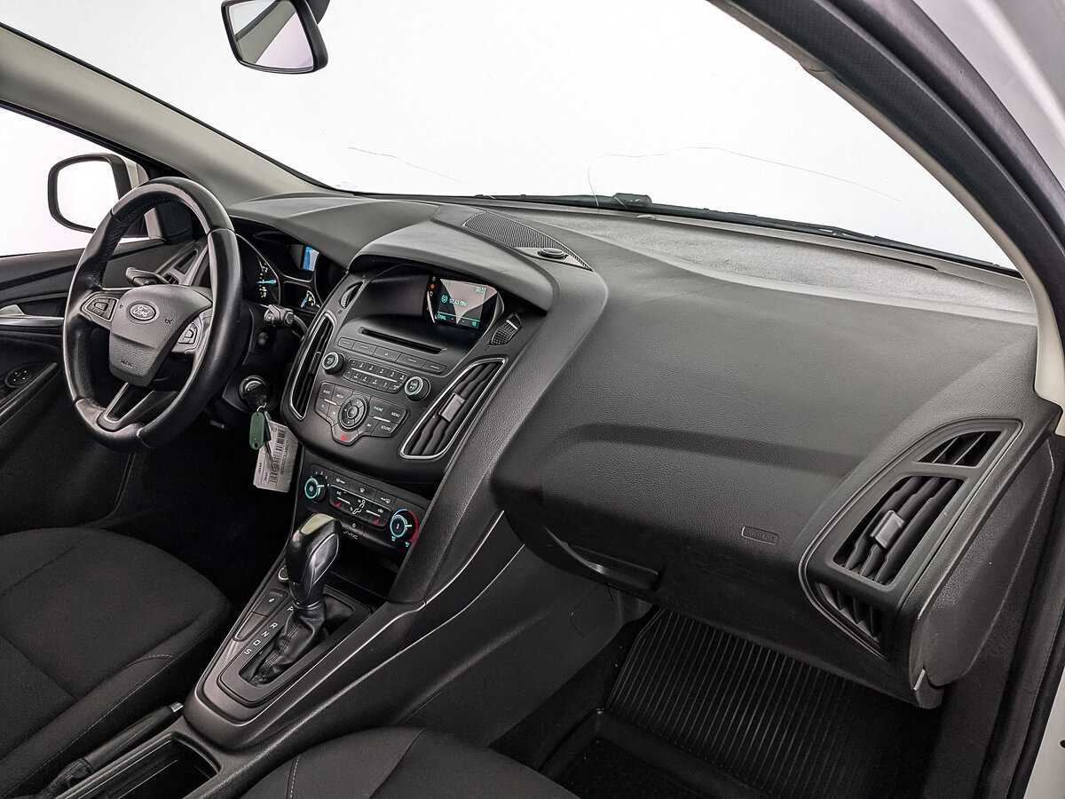 Купить Ford Focus с пробегом. Фото: #10