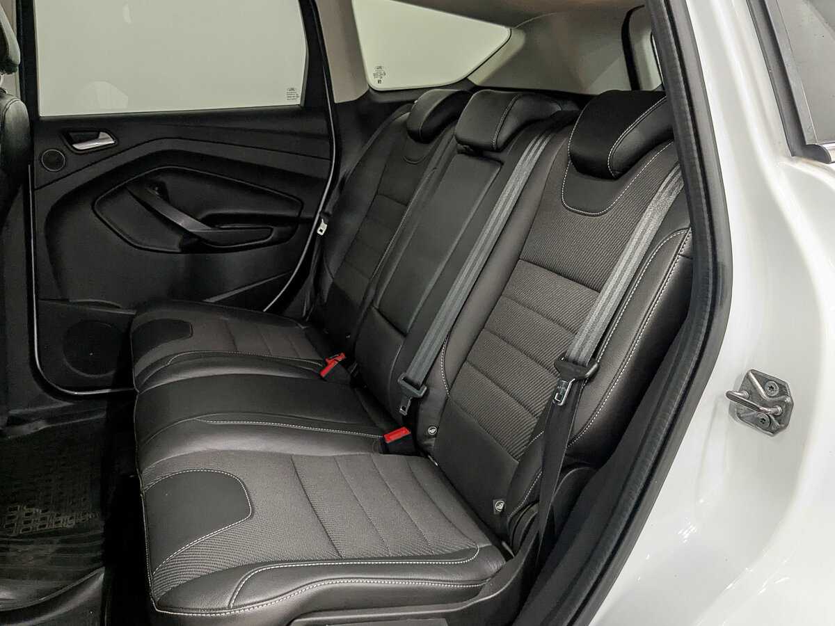 Купить Ford Kuga с пробегом. Фото: #15