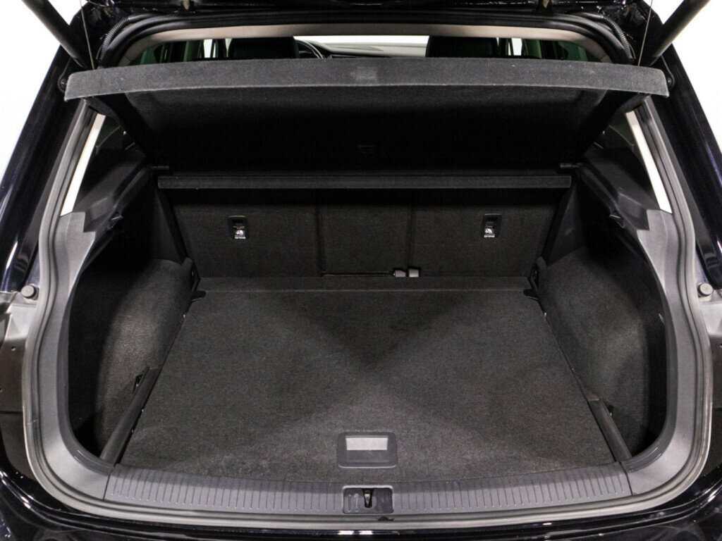 Купить Volkswagen Tiguan с пробегом. Фото: #14