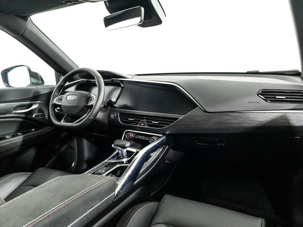 Купить Geely Tugella с пробегом. Фото: #8