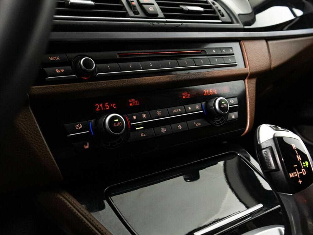 Купить BMW 5 серии с пробегом. Фото: #16