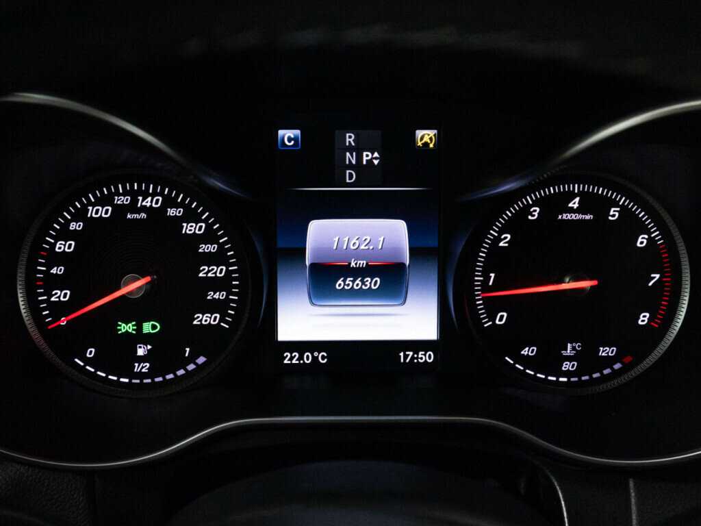 Купить Mercedes-Benz C-Класс с пробегом. Фото: #11