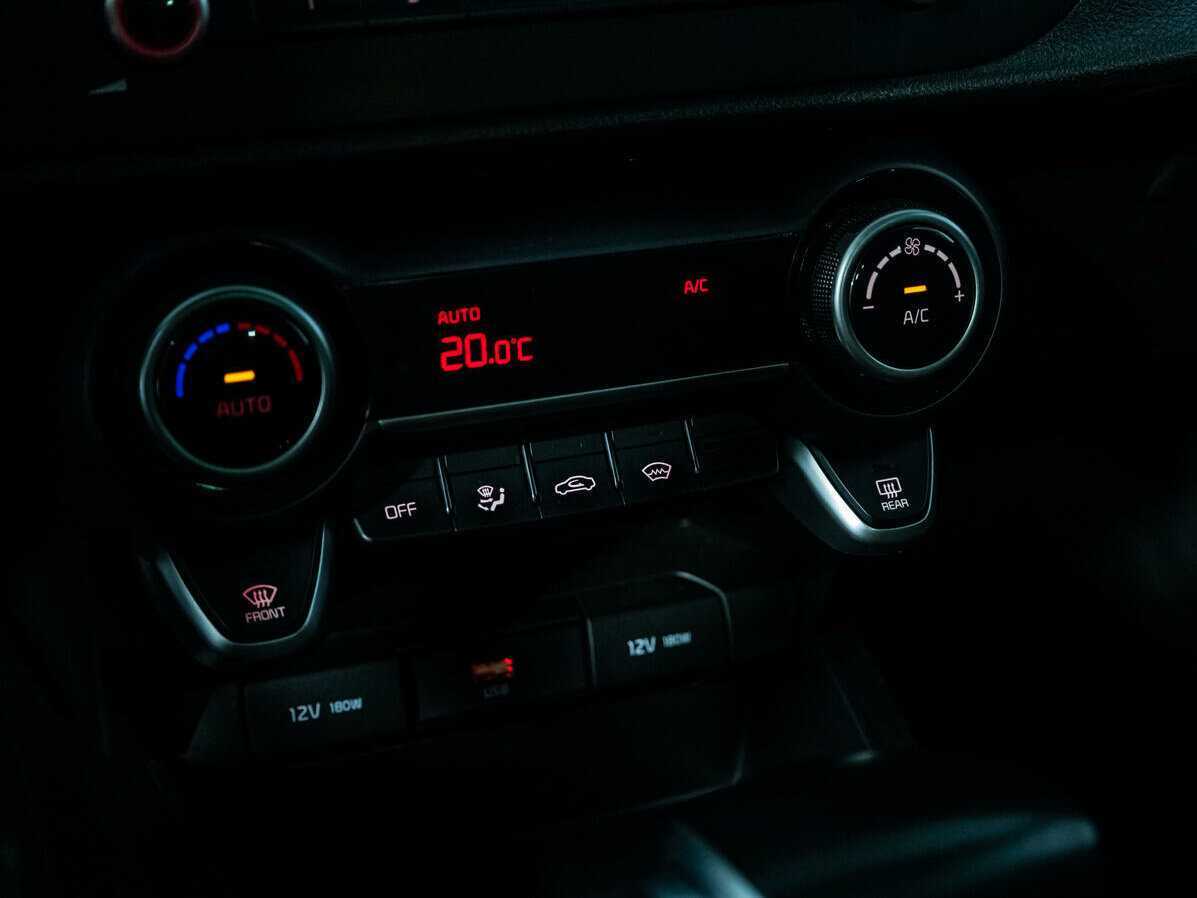 Купить Kia Rio с пробегом. Фото: #13