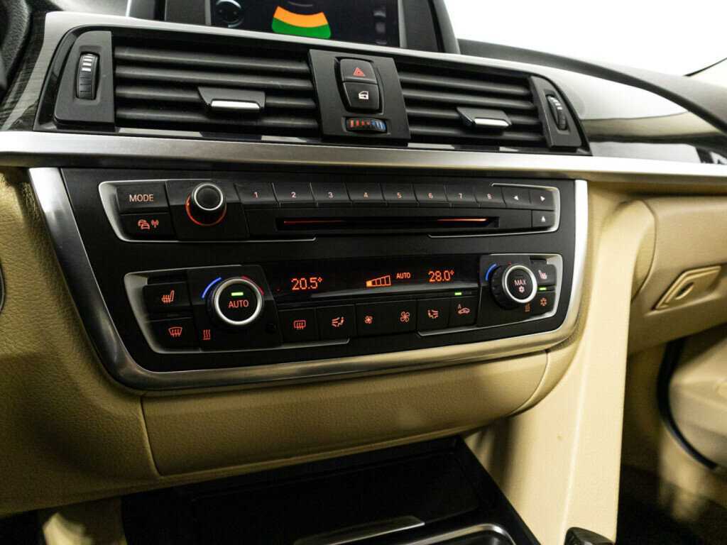 Купить BMW 3 серии с пробегом. Фото: #15