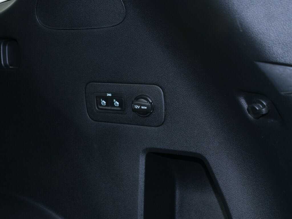 Купить Hyundai Santa Fe с пробегом. Фото: #9