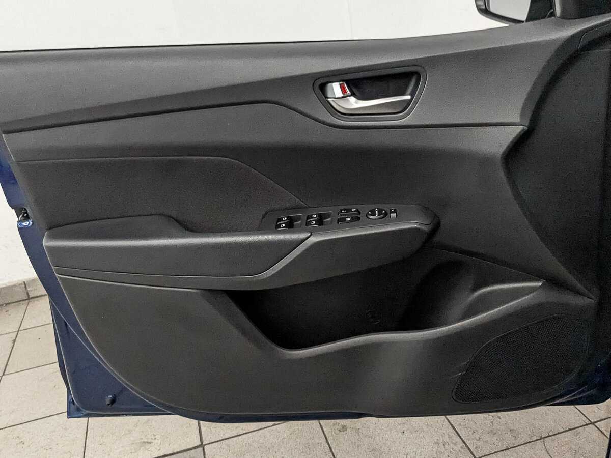 Купить Hyundai Solaris с пробегом. Фото: #16