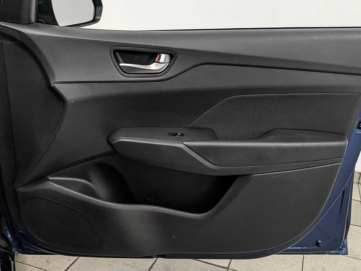 Купить Hyundai Solaris с пробегом. Фото: #22