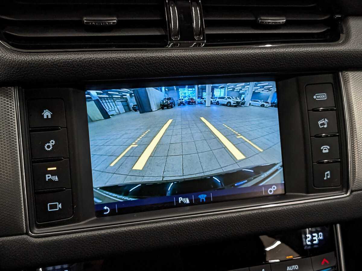 Купить Jaguar XF с пробегом. Фото: #23