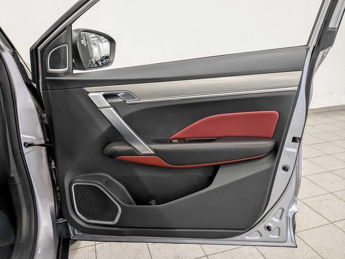 Купить Geely Coolray с пробегом. Фото: #24