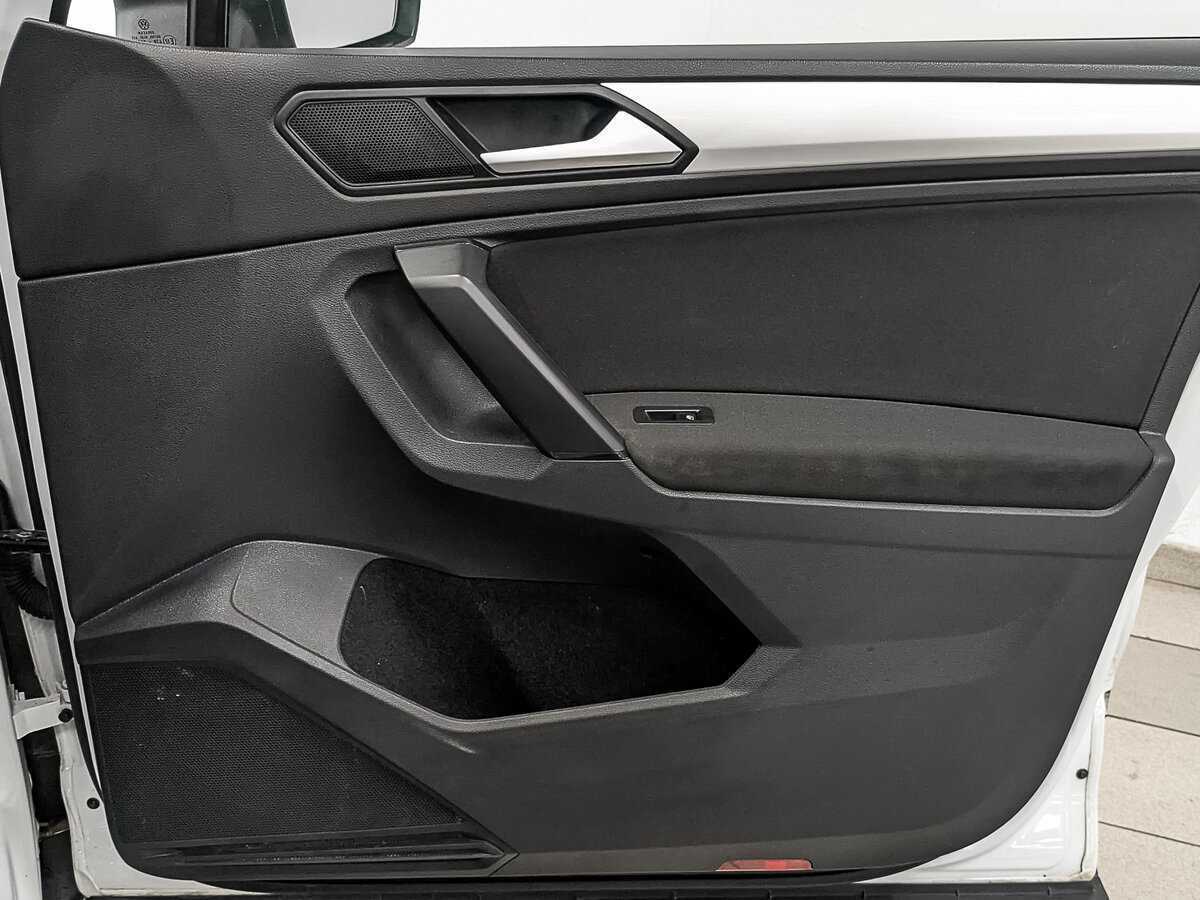 Купить Volkswagen Tiguan с пробегом. Фото: #22