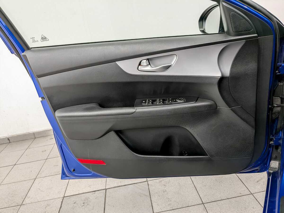 Купить Kia Cerato с пробегом. Фото: #14