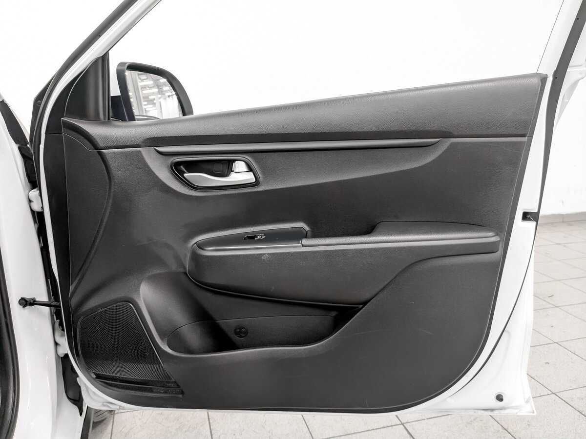 Купить Kia Rio с пробегом. Фото: #19