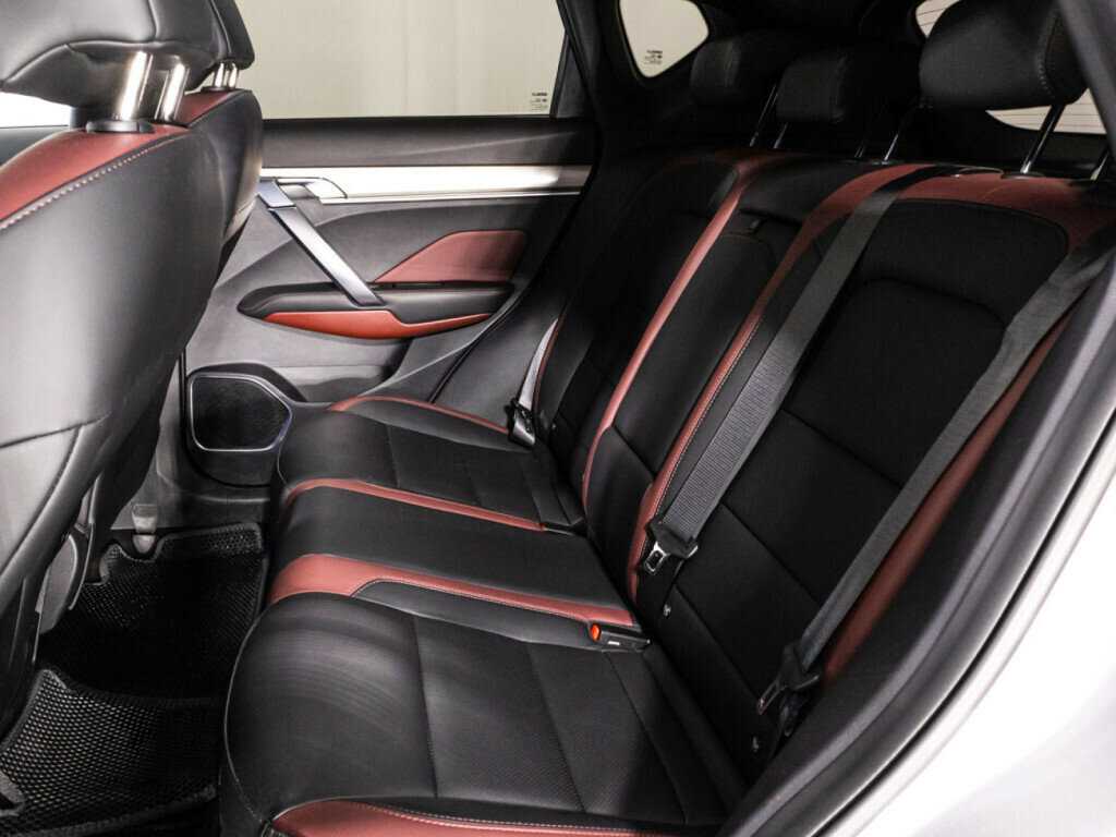 Купить Geely Coolray с пробегом. Фото: #9