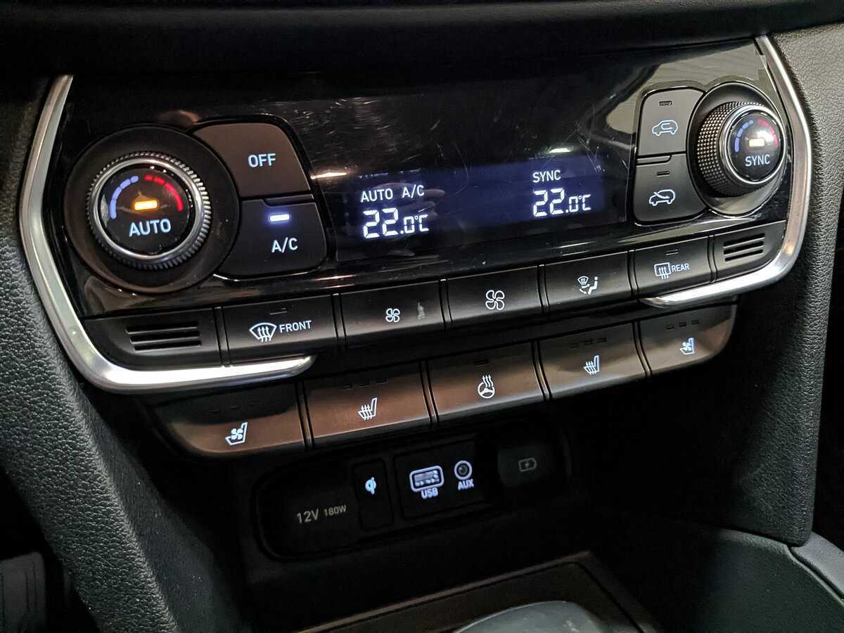 Купить Hyundai Santa Fe с пробегом. Фото: #18