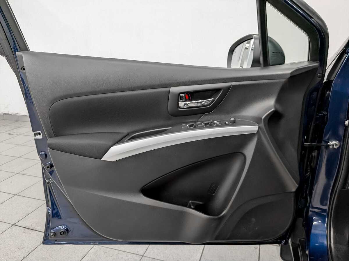 Продажа Б/У Сузуки С-Икс4. Фото: #18