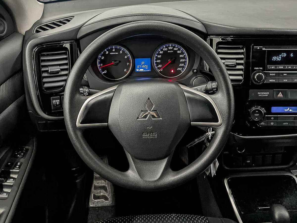 Купить Mitsubishi Outlander с пробегом. Фото: #20