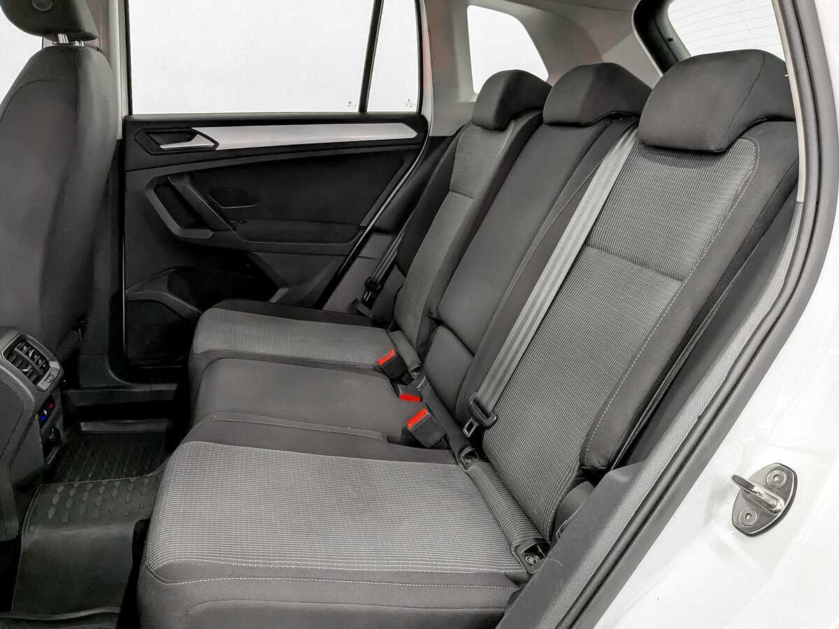 Купить Volkswagen Tiguan с пробегом. Фото: #10