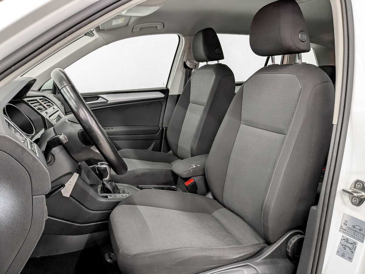 Купить Volkswagen Tiguan с пробегом. Фото: #18