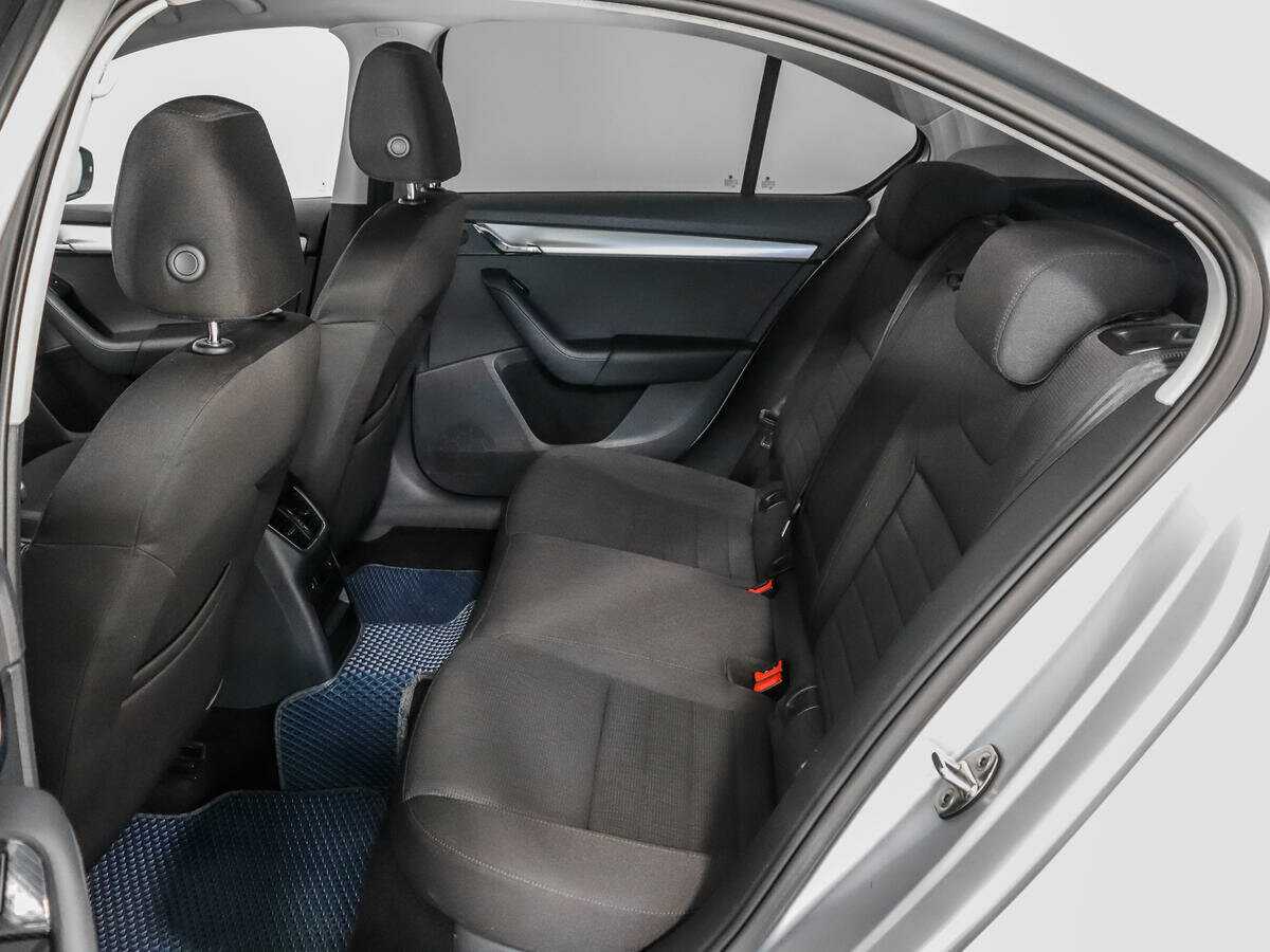 Купить Skoda Octavia с пробегом. Фото: #9