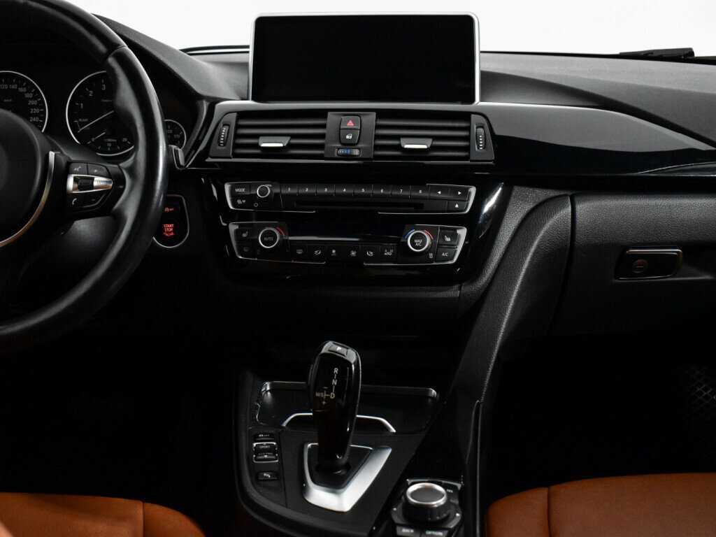 Купить BMW 3 серии с пробегом. Фото: #17