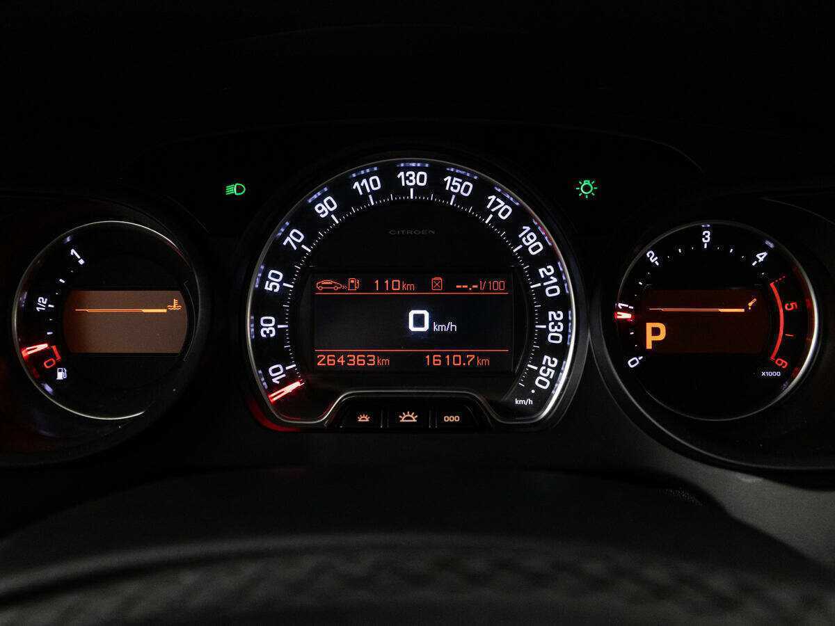 Купить Citroen C5 с пробегом. Фото: #9