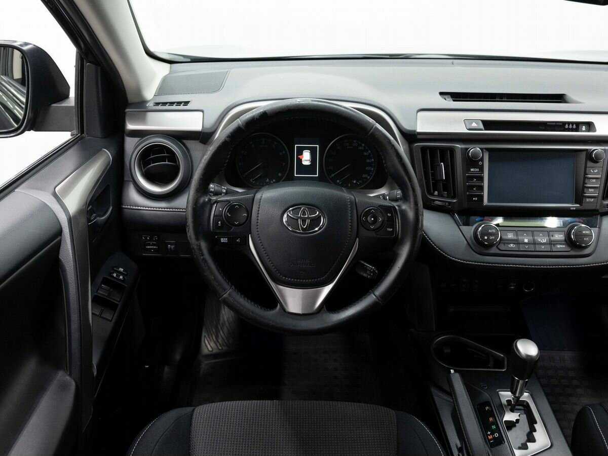 Купить Toyota RAV4 с пробегом. Фото: #14